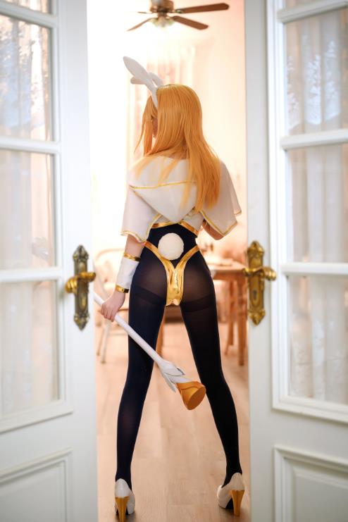 23112804  Vams子 - 光辉兔女郎  38P-627M