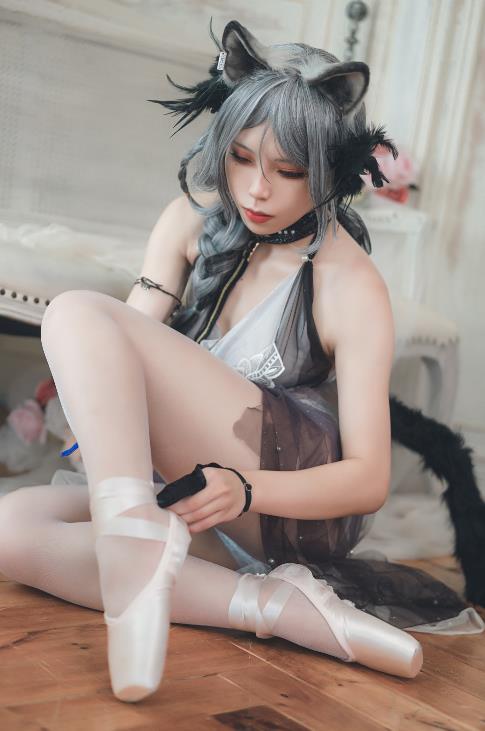 23111205  Tokar浵卡 - 奥古斯特芭蕾  39P-556M