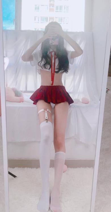 23122418  灵儿无内鬼 - 红色百褶裙  71P-197M