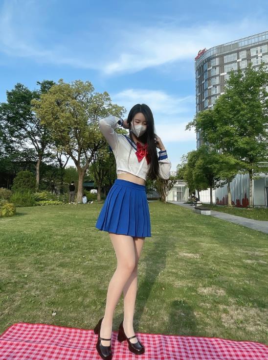 24010306  July芝岚 - 户外野餐   59P-108M