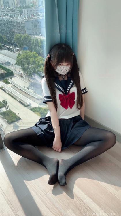 24010711  软萌兔兔酱11套合集   651P+15V-7.86G