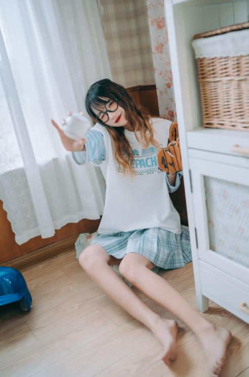 24022710  兔子Zzz不吃胡萝卜 47套合集  1389P-10.94G