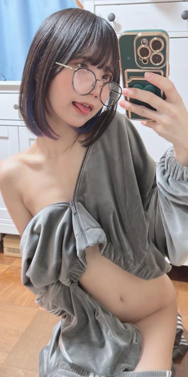 24020618  かれしちゃん(とかげみるく) - Fantia 2024年01月合集  164P+5V-1.42G