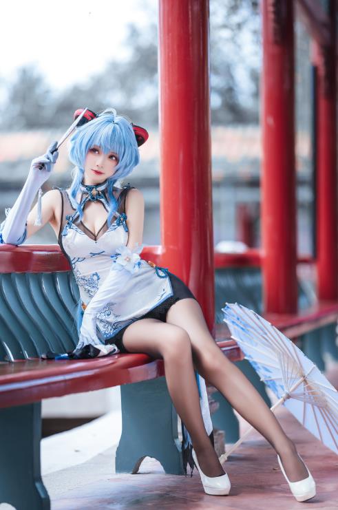 24033103  大大卷卷小卷 - 原神甘雨 旗袍  18P-83M