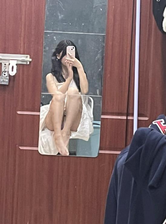 24041701  Jules 推特合集  1114P+35V-102M