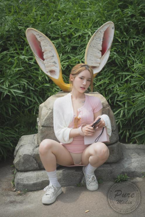 24041914  [Pure Media]  Yeha (예하) - Stick my tail in the hole 167P-303M