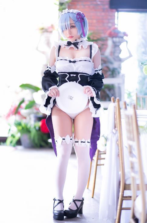 24051712  叫我千寻大人 16套合集  381P-1.36G