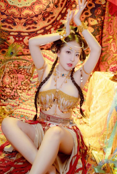 24052312  虎森森 -  梦入敦煌  66P-583M