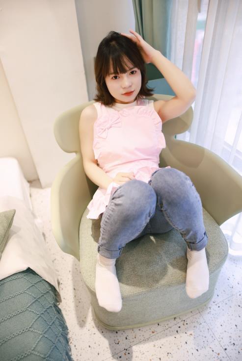 24050214  晓晓可可爱 - 居家人妻 197+3V-2.77G