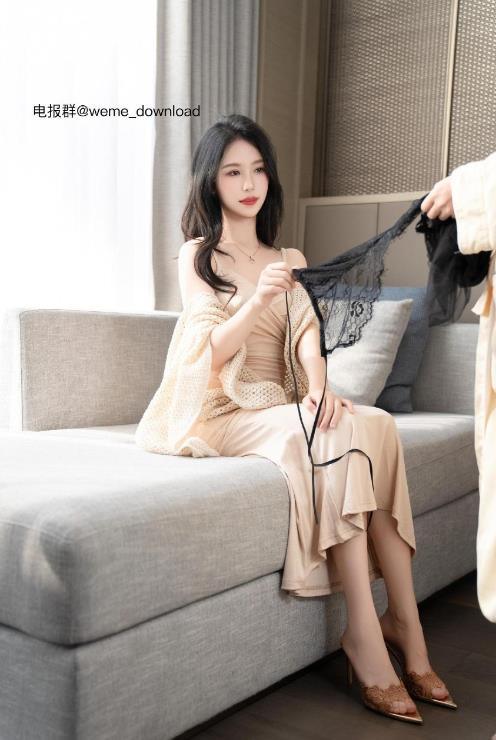 24062907   抖娘 利世 - 把老婆献给领导并观战  94P+4V-278M