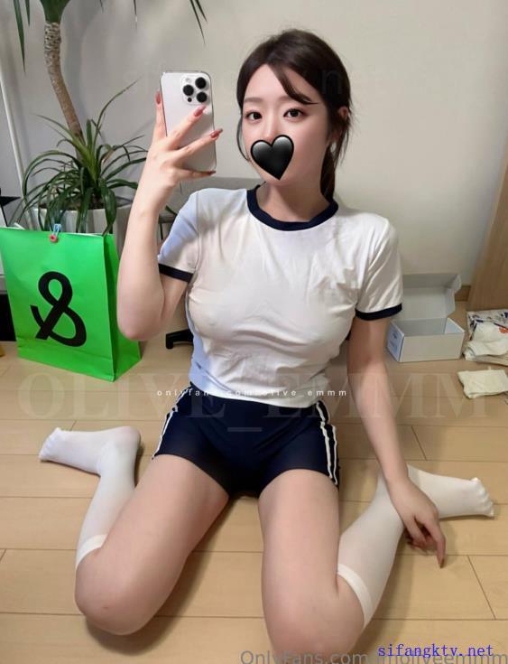 24060701   olive_emmm - 推特视图合集  168P+21V-4.43G