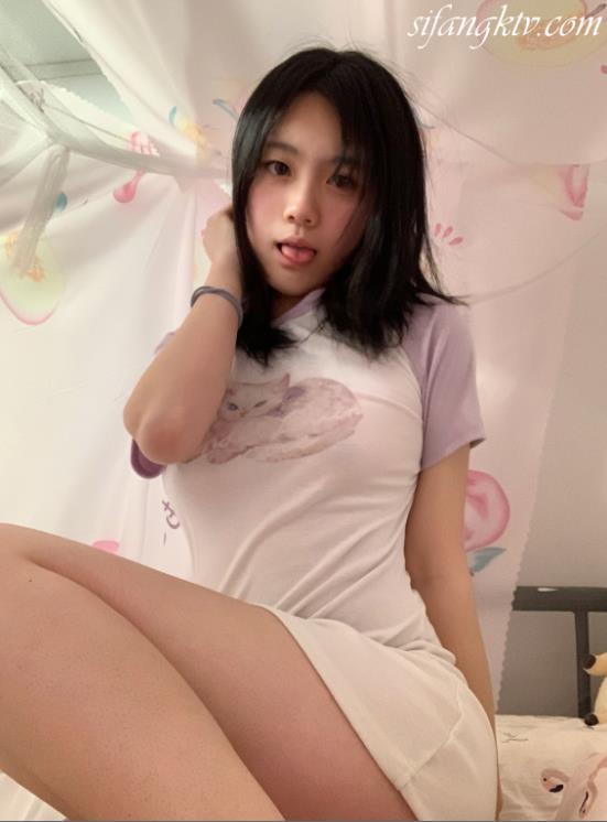 24060711   悲伤口袋小狗 推特合集  44P+11V-5.01G