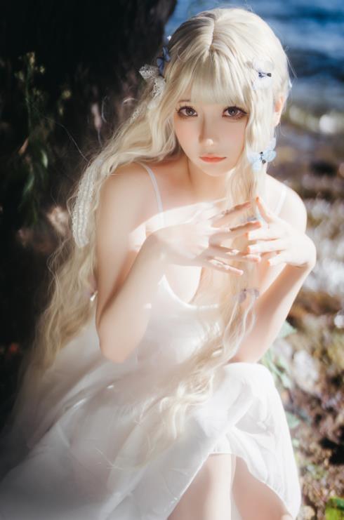 24071019   是三不是世w - 湖边白裙  15P-233M