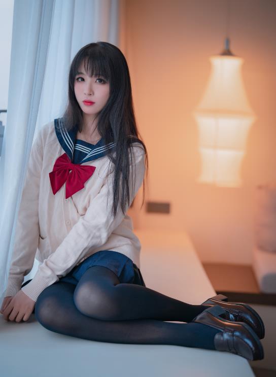 24071905   轩萧学姐 - JK厚裤袜  44P-167M