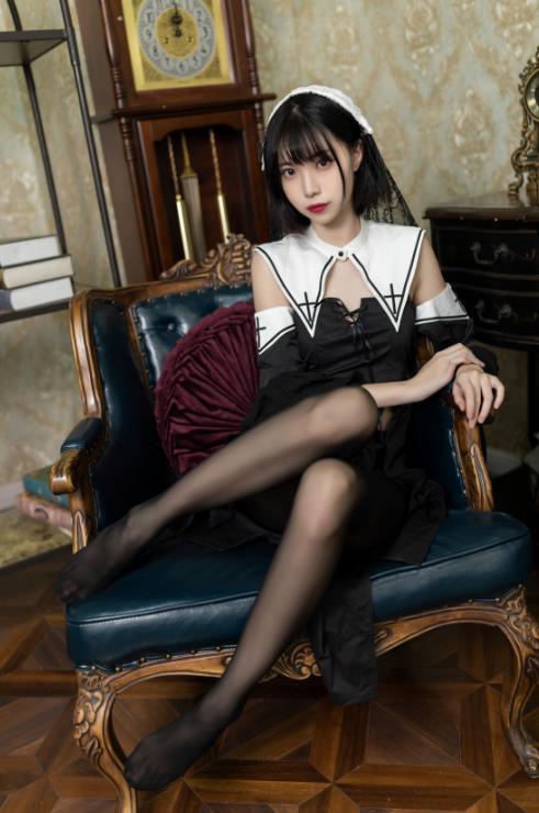 24072410   许岚LAN - 修女黑丝  40P-640M