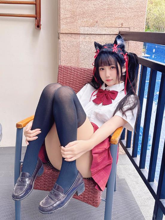 24070709   不呆猫 - 温泉双马尾JK   22P+1V-712M