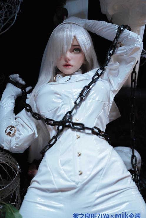 24080308  miko酱 - 黑白修女 35P-122M