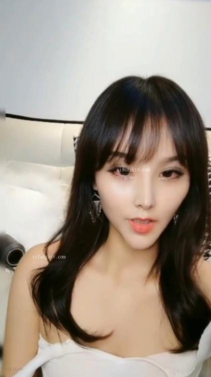 24081102   璐璐 - 定制居家自拍  18V-1.03G