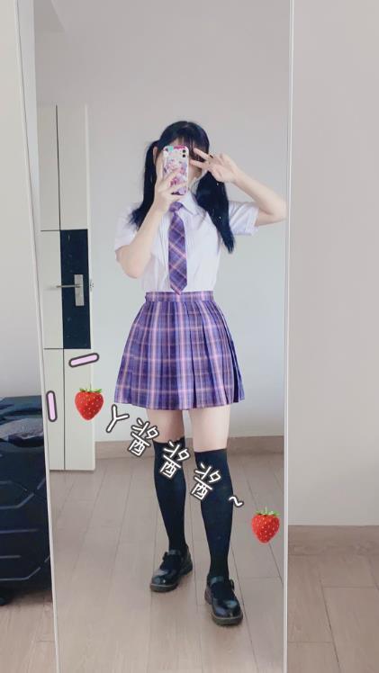 24080909  Y酱酱酱 推特合集  132P+34V-189M