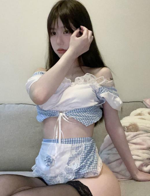 24080919   宥子(iamyouyiii) 推特合集  302P+13V-322M