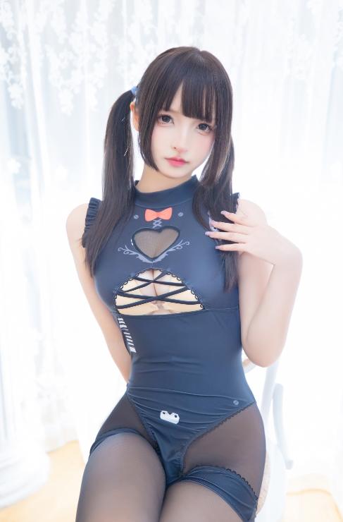 24081615  神楽坂真冬 - 绑带泳装  75P+2V-118M