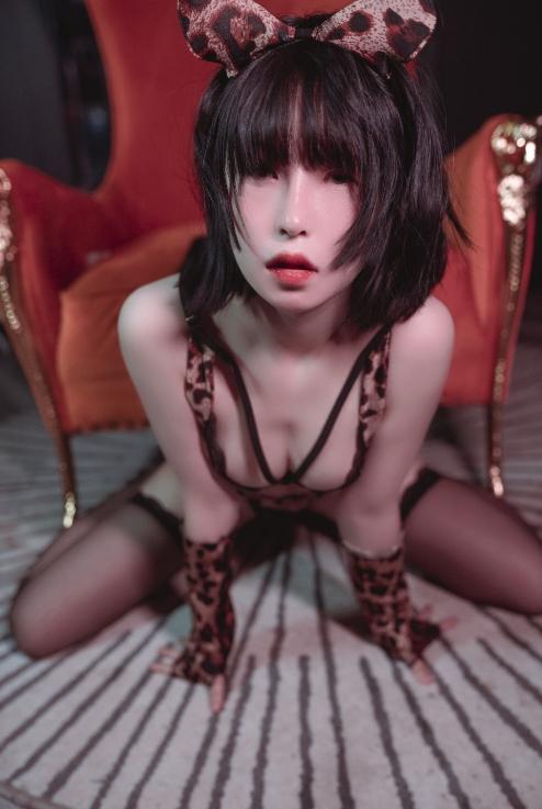 24082918   晕崽Zz - 小豹精  39P-367M