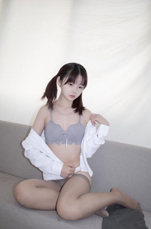 24081608  森萝财团 - 内部08  91P+1V-3.11G