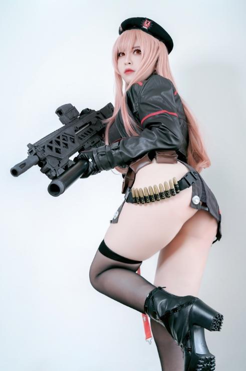 24082516   半半子 - NIKKE ラピ   54P+2V-218M