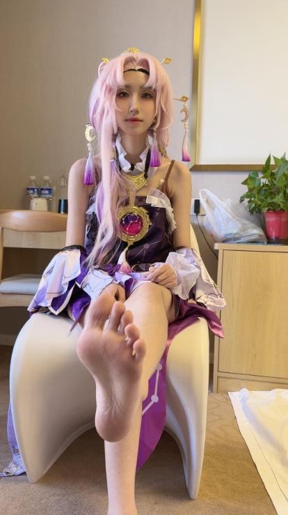 24092301   xixi(wkll123) - 符玄  26P+15V-1.07G