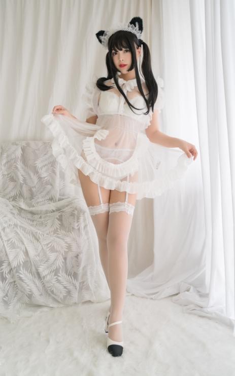 24092317   白烨 - 白猫透明女仆  88P+8V-372M