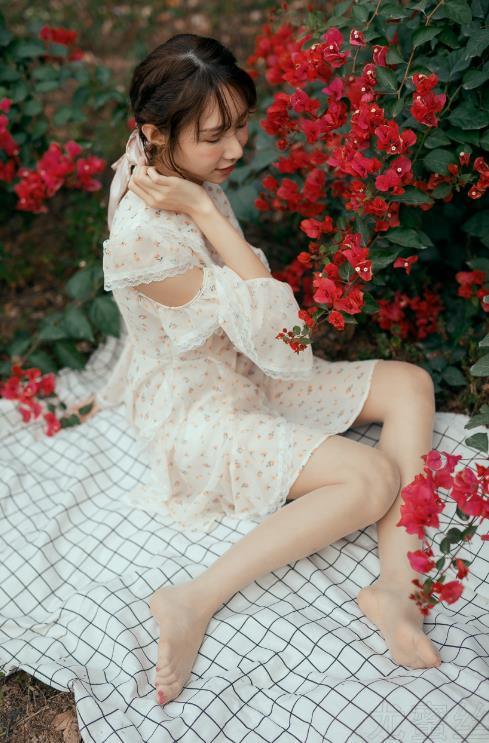 24101607   尤蜜丝 10套合集   883P-5.13G