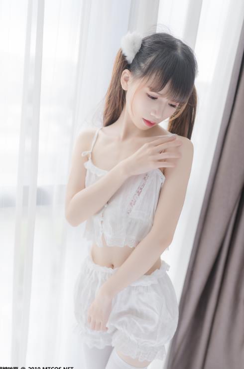 24101618  [MTYH 喵糖映画] Vol.065 白丝双马尾少女 40P-125M