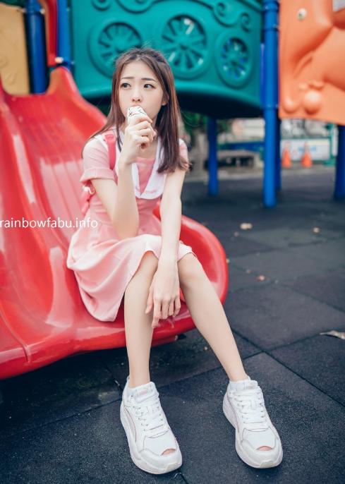 24103013  妍妍 - 小女孩的户外调教   159P+1V-574M