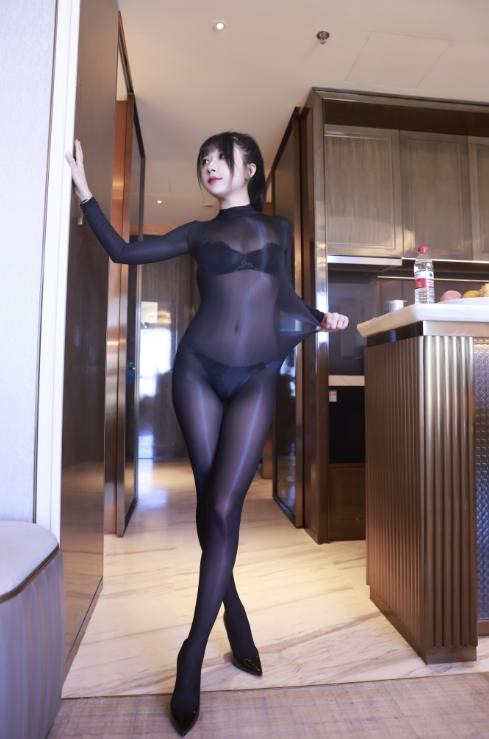 24111418  小女巫露娜 - 琉光 60P-433M