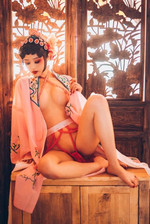 24110317   钛合金TiTi - 潘金莲  82P-1.04G