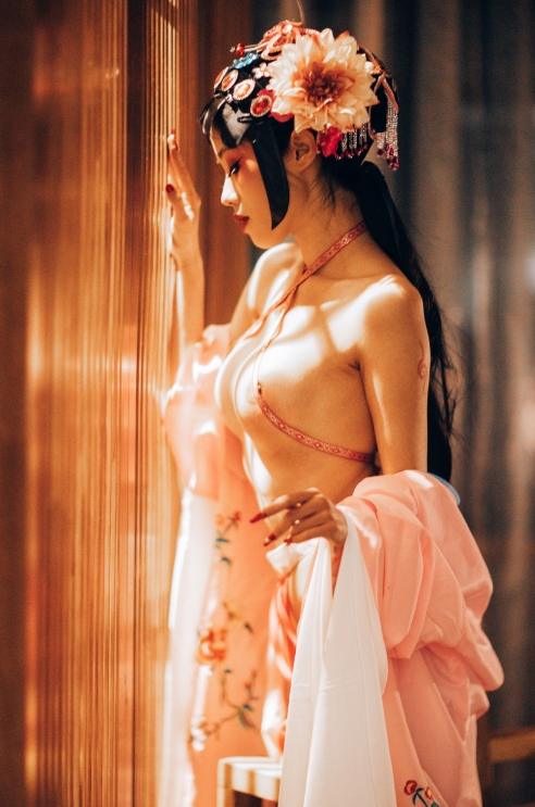 24110317   钛合金TiTi - 潘金莲  82P-1.04G