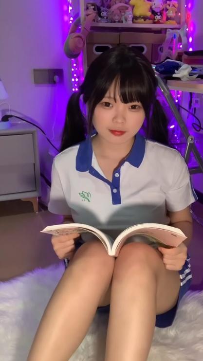 24121111  小瑶幺幺 – 校服妹妹 1V-155M