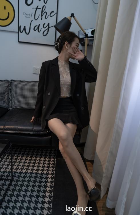 24122218  ISS尤好物 佳瑜 订制私拍 135P+1V-311M