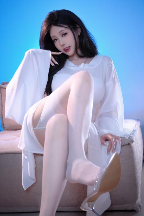 24121404  miko酱ww - 幽灵 43P-1.71G