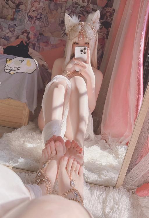 24122514  习呆呆 - 白狐  15P+2V-61M