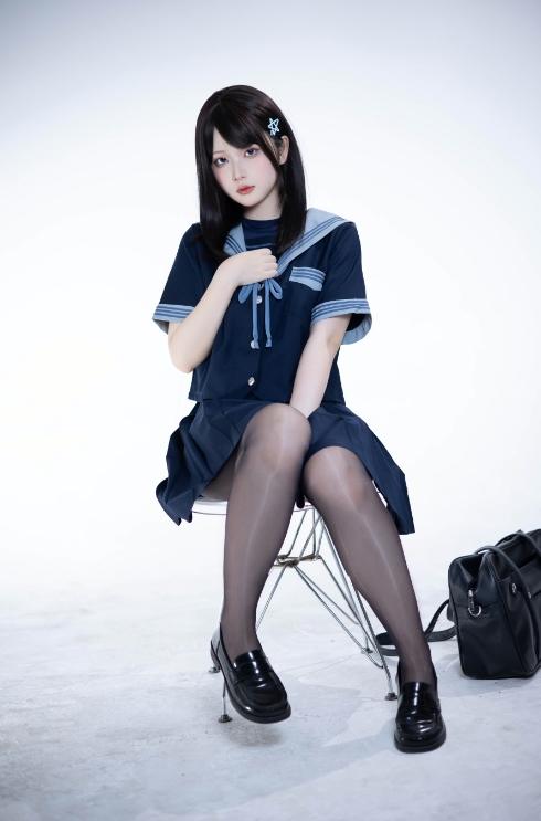 25010501  屿鱼 - 竞泳 28P-108M