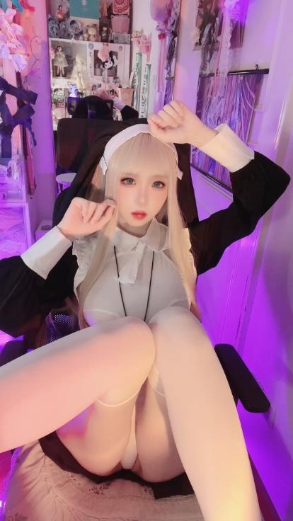 25011604  屑雪雪鸭 - 修女玛丽亚 光&amp;影  85P-60M