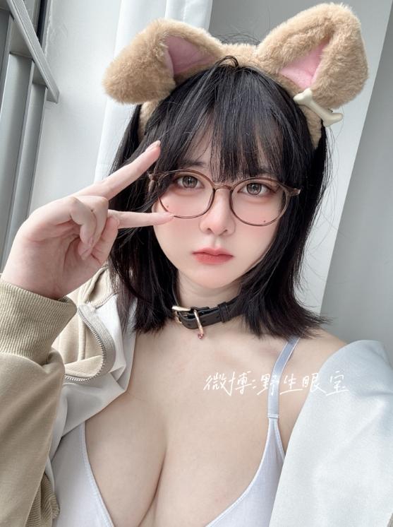 25011613  眼酱大魔王w - Fantia 2024年08月订阅 44P+3V-113M