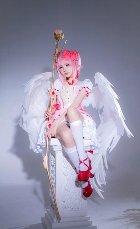 25022018  推特小萝莉37套合集 1759P-580M