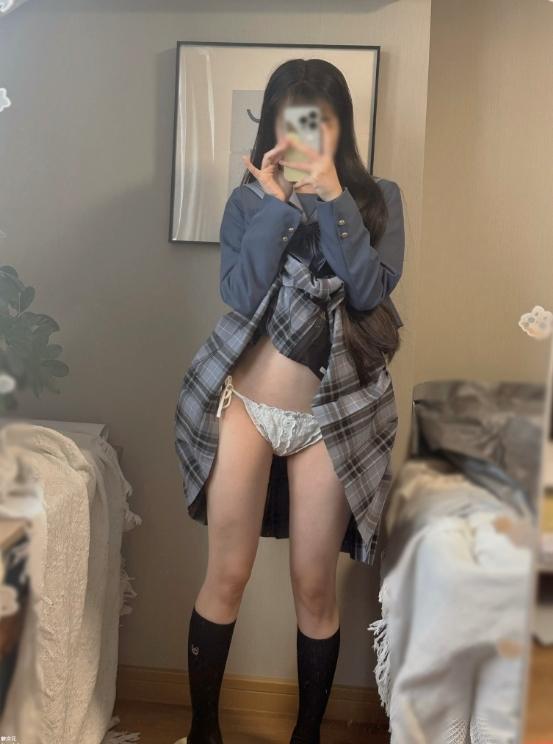 25021304  玲子 推特合集 242P-685M