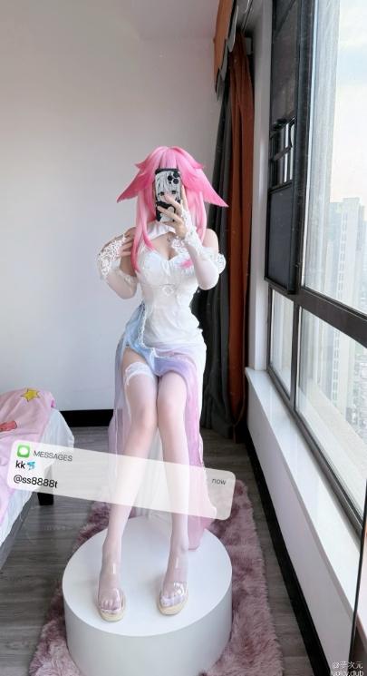 25021713  兔三岁 - 推特合集 104P-325M