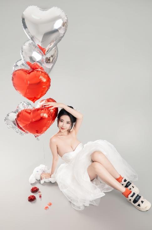 25030510  年年 - LOVE 情人节特别篇  80P-412M