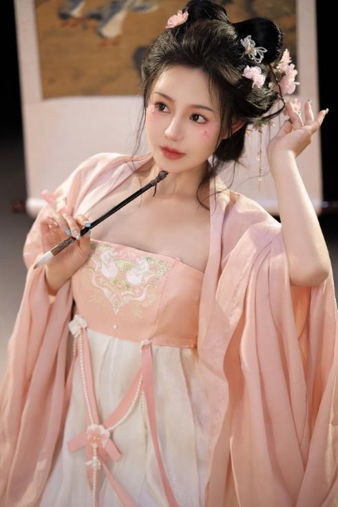 25030718  桃暖酱 - 入梦 60P-556M