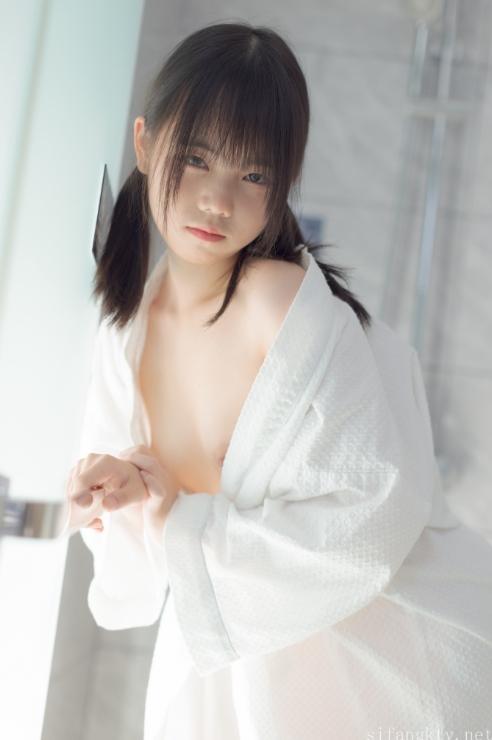 25032313  少女秩序 - 内部定制 小鱼 No9 125P+1V-4.36G