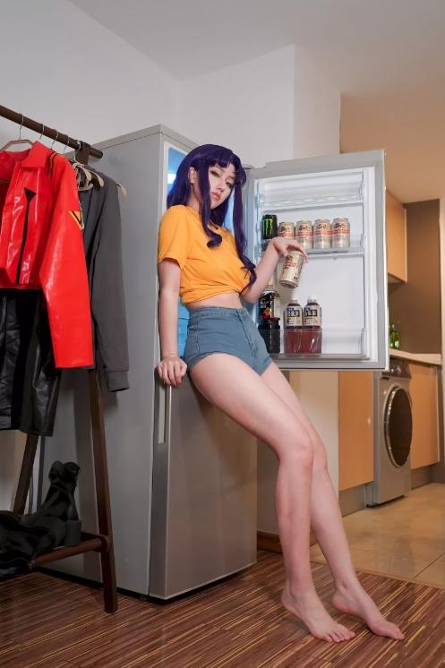 25031608  絞肉姬Walküre - 葛城美里 40P-195M